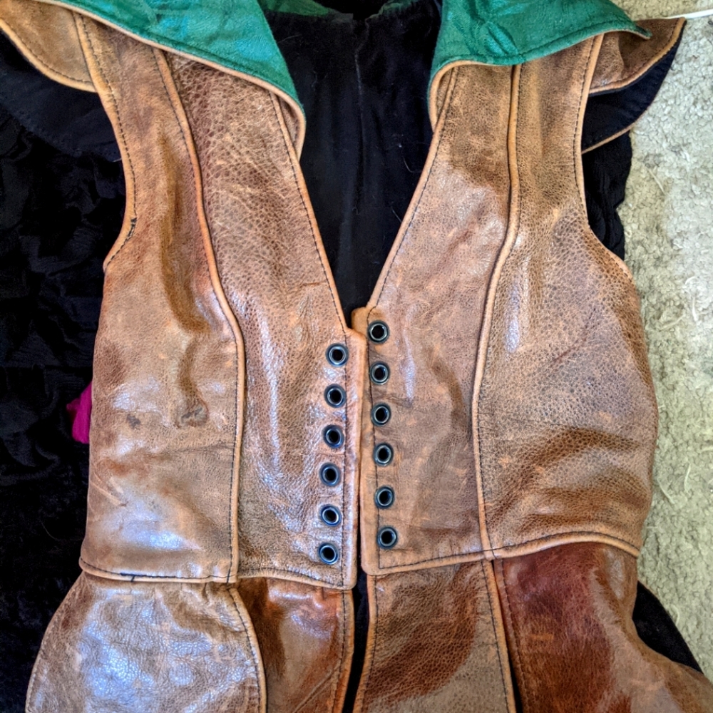 Vintage-Inspired Brown Leather Vest with Green Collar